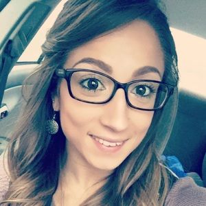 Meet your Posher, Ashlee